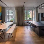 Miete 4 Schlafzimmer wohnung von 10 m² in Frankfurt