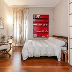 Rent 2 bedroom apartment of 80 m² in Milano