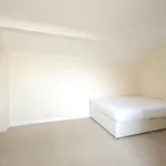 Rent 3 bedroom flat in Colchester