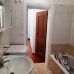 Affitto 5 camera appartamento di 120 m² in Palermo