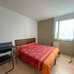 Appartement de 82 m² avec 4 chambre(s) en location à Le