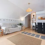 Rent 3 bedroom apartment of 75 m² in lisbon