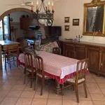 Rent 4 bedroom house of 130 m² in Trevignano Romano