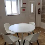 Rent 1 bedroom house of 39 m² in Porto