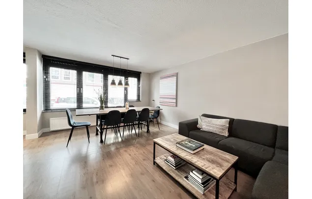 Huur 2 slaapkamer appartement van 65 m² in Amsterdam