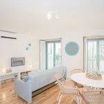 Rent 1 bedroom apartment of 570 m² in Porto