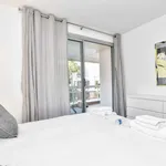 Rent 1 bedroom apartment of 500 m² in Paris