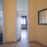 Rent a room of 150 m² in milan