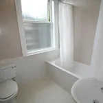 Rent 6 bedroom apartment in Yorkshire And The Humber