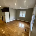 Rent 4 bedroom house in Toronto