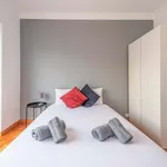 Rent a room of 103 m² in Lisboa