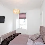 Rent 2 bedroom flat in Scotland