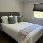 Rent 4 bedroom apartment in East Hampton