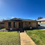 Rent 4 bedroom house in Mudgee