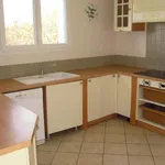 Rent 5 bedroom house of 107 m² in Landudec