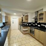 Rent 9 bedroom house in South East England