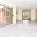 Rent 4 bedroom house in Crestmead