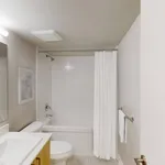 Appartement de 635 m² avec 1 chambre(s) en location à Vancouver