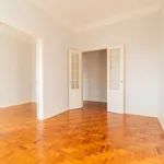 Rent 3 bedroom apartment of 180 m² in Lisbon