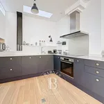 Rent 3 bedroom apartment of 75 m² in Paris