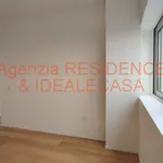 Affitto 5 camera appartamento di 150 m² in Padua