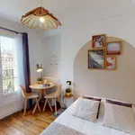 Rent a room of 73 m² in Paris