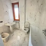 Affitto 2 camera appartamento di 55 m² in Carrara