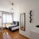 Rent a room of 120 m² in valencia