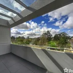 Rent 2 bedroom apartment of 115 m² in  Nowra NSW 2541                        