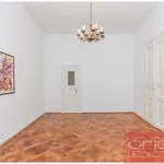 Pronajměte si 3 ložnic/e byt o rozloze 84 m² v Prague