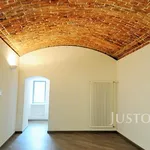 Rent 4 bedroom apartment of 110 m² in Praha