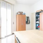 Rent 3 bedroom apartment in Milan