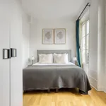 Appartement de 560 m² avec 1 chambre(s) en location à Paris