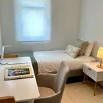 Rent a room in lisbon