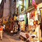 Rent a room in Granada']