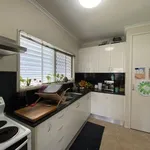 Rent 3 bedroom house of 777 m² in Moranbah