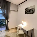 Rent 7 bedroom apartment in Granada