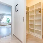 Pronajměte si 1 ložnic/e byt o rozloze 65 m² v Prague