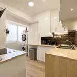 Rent 3 bedroom apartment in barcelona