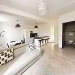 Appartement de 646 m² avec 2 chambre(s) en location à Cannes