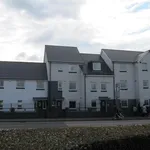 Rent 2 bedroom flat in Swansea