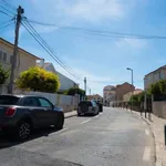 Rent a room of 450 m² in lisbon