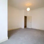 Rent 2 bedroom flat in London