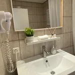 Rent 1 bedroom apartment of 32 m² in Düsseldorf