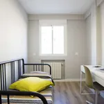 Rent a room of 65 m² in madrid