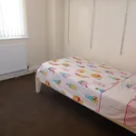 Rent 2 bedroom flat in West Midlands