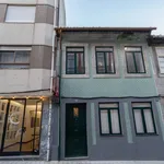 Rent 1 bedroom apartment of 40 m² in Porto