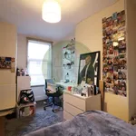 Rent 5 bedroom house in Leeds