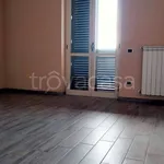 Rent 1 bedroom apartment of 90 m² in Campagna