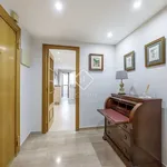 Alquilo 4 dormitorio apartamento de 157 m² en Valencia